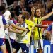 Mattéo Guendouzi menjadi sorotan dalam laga Lyon vs Fenerbahce setelah melakukan sejumlah gestur provokatif yang memicu keributan.