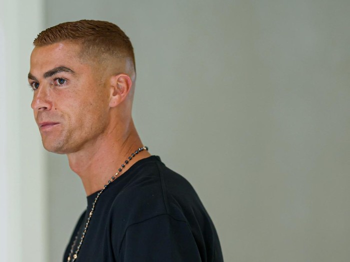Ronaldo Pamer Penampilan Baru usai Menikah, Rambut Ginger Jadi Sorotan
