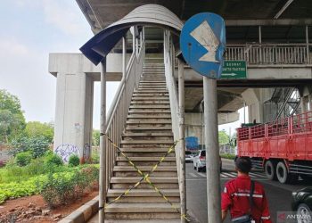 20 Pelat Baja JPO Bulungan Raib, Diduga Dicuri Malam Hari