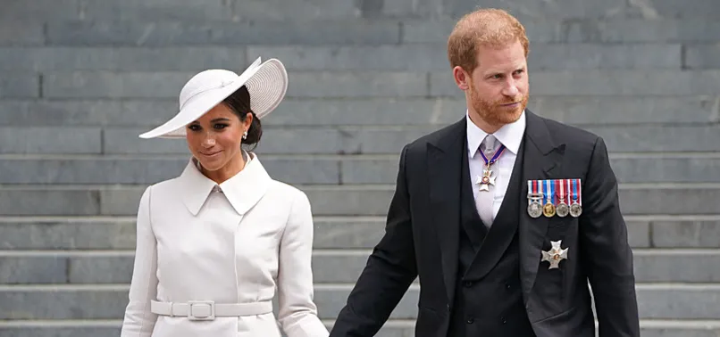 Kembali ke Inggris, Harry dan Meghan Tak Disambut Hangat