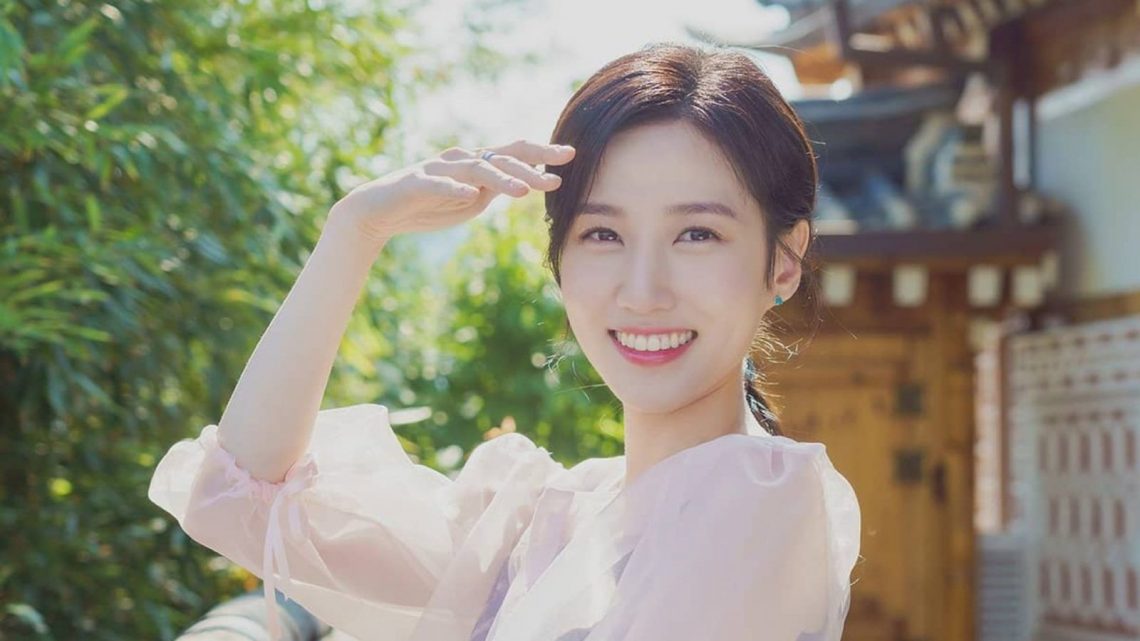 Park Eun Bin Rayakan 30 Tahun Karier di Korea