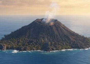 Bagaimana Gunung Anak Krakatau Bisa Tumbuh di Tengah Laut?