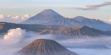 Wisata Bromo Dibuka Lagi Hari Ini, Simak Aturan Terbarunya
