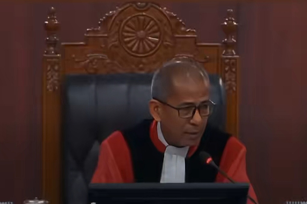 Saldi Isra Desak Penjelasan KPU soal Pendidikan Gibran