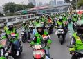Ratusan Ojol Turun ke DPR, Tolak Perubahan Status Jadi UMKM