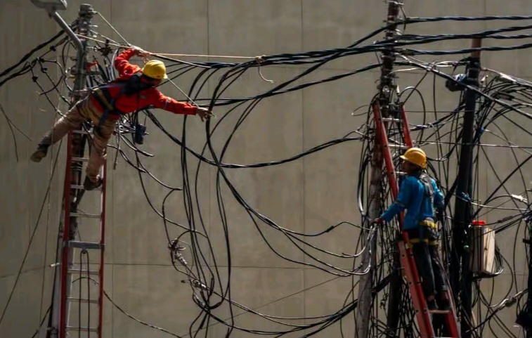 Pramono Punya Target 5 Tahun, Kabel Semrawut Jakarta Bakal Ditata
