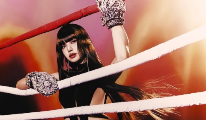 Film dokumenter Always Lalisa mengungkap masa sulit Lisa BLACKPINK saat trainee hingga kisah hubungan asmara yang pernah dirahasiakan.
