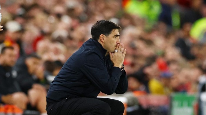 Andoni Iraola mengakui kesalahan taktik pada babak pertama saat Liverpool menghadapi Atletico Madrid di Liga Champions.