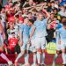Manchester City menang 1-0 atas Manchester United dalam Derby Manchester. Erling Haaland mencetak gol penentu setelah City bermain dengan 10 pemain.