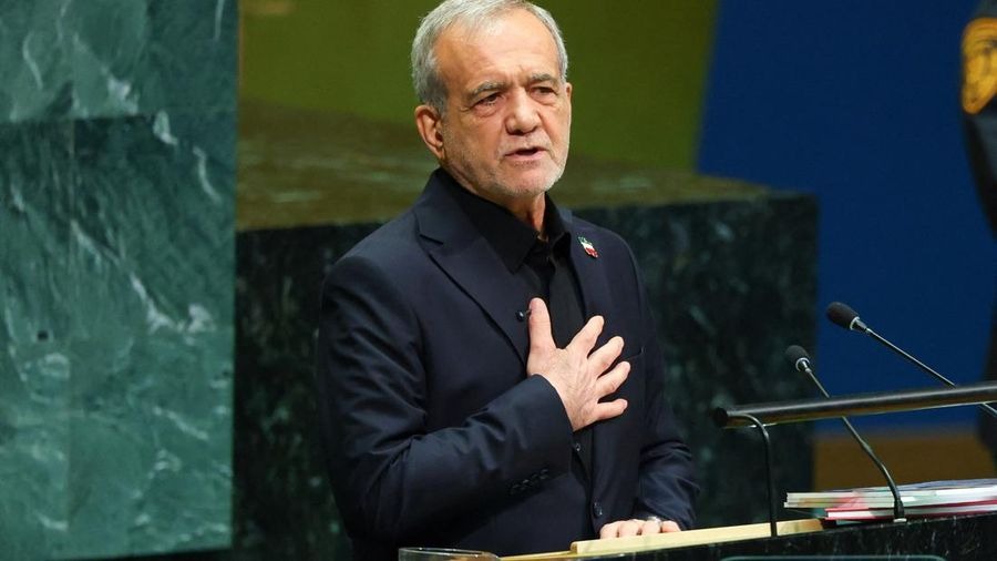 Presiden Iran Masoud Pezeshkian mengatakan AS menentukan kapan perang berakhir dan menegaskan Teheran terbuka untuk kesepakatan guna mengakhiri konflik.