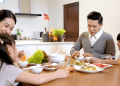 Makan Bersama Orangtua Bantu Kembangkan Kecerdasan dan Emosi Anak