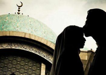 Di Balik Ketegasan Seorang Suami: Ada Kasih Sayang yang Dicontohkan Nabi ﷺ