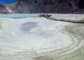 Tepian Danau Kawah Putih Mulai Mengering, Ini Penyebabnya