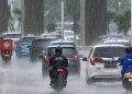 Hujan Kembali Guyur Palembang, Warga Berharap Kabut Asap Karhutla Segera Berakhir