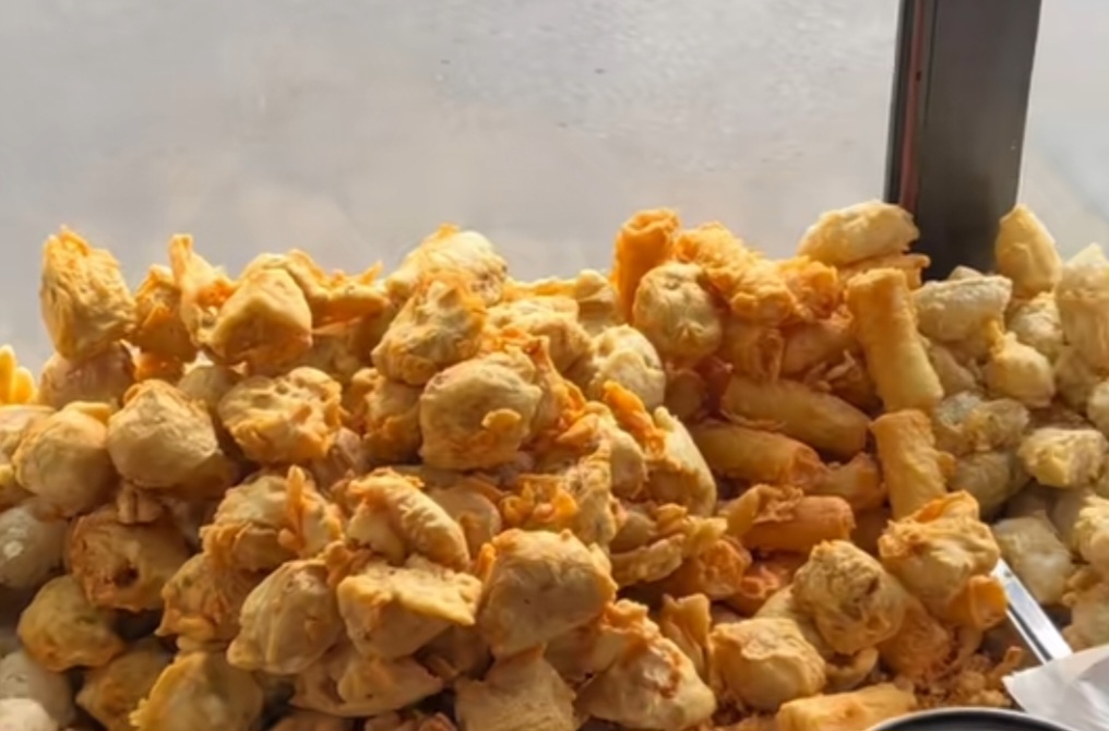 Keseringan Makan Gorengan? Ini Efeknya terhadap Kondisi Kulit