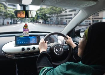 Superbank mendukung pengadaan 200 kendaraan listrik GrabCar Plus Electric melalui fasilitas pembiayaan untuk memperkuat ekosistem mobilitas berkelanjutan.