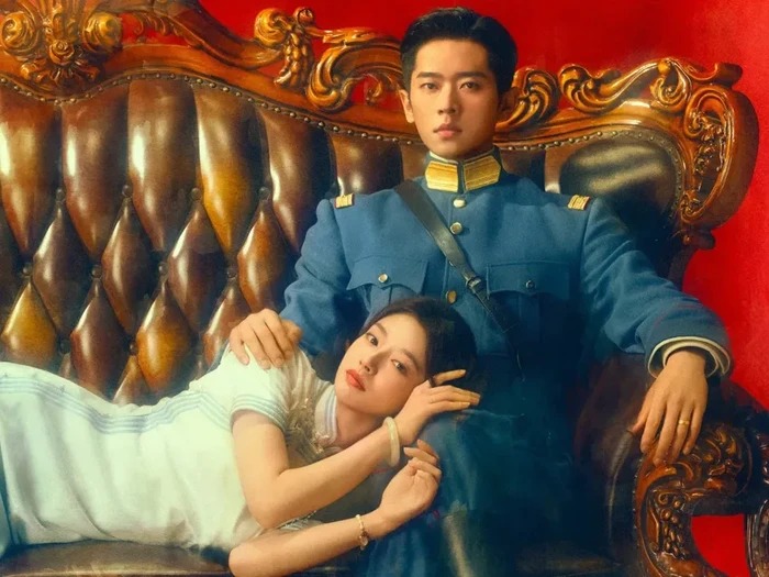 The Lament of Autumn dibintangi Cheng Lei dan Xu Ruohan. Drama China ini mengisahkan romansa, percobaan pembunuhan, dan intrik militer era Republik Tiongkok.