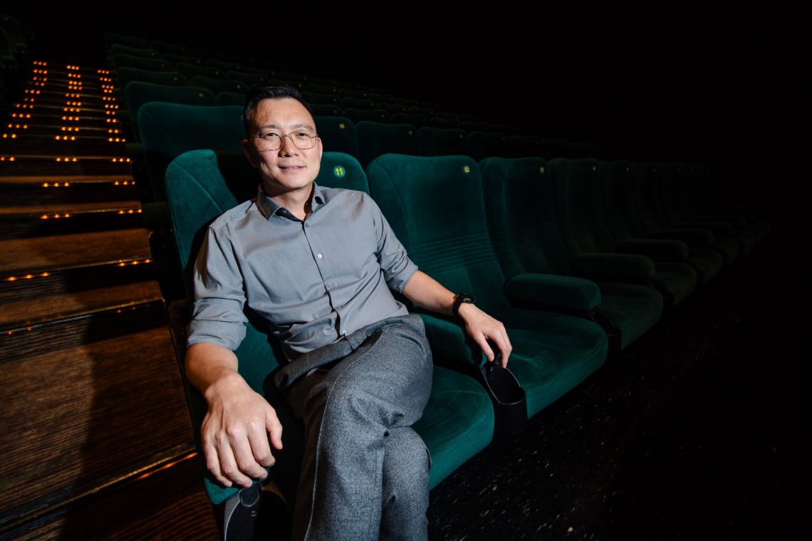 Peter Surya Wijaya berbagi pandangan tentang pemilihan cerita, kolaborasi tim, dan kepercayaan penonton sebagai eksekutif produser film Ghosthing.