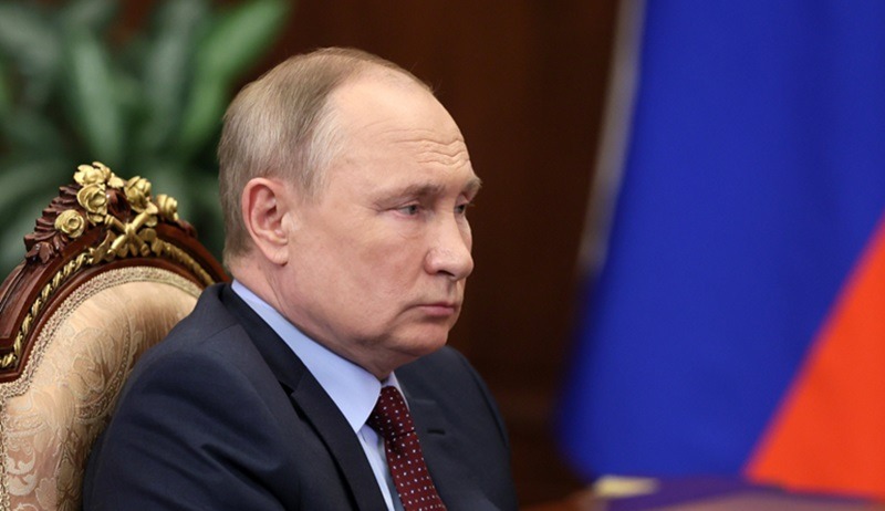 Vladimir Putin dan Presiden UEA membahas stabilitas Timur Tengah, kerja sama bilateral, serta isu pasokan diesel di tengah ketegangan AS-Iran.