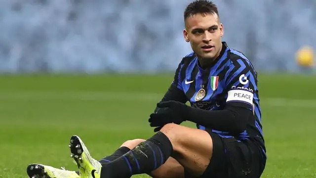 Lautaro Martinez mengalami cedera hamstring paha kiri dan diperkirakan absen hingga November, termasuk saat Inter Milan menghadapi AC Milan pada 31 Oktober 2026.