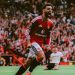 Bruno Fernandes mengkritik strategi pressing Manchester United setelah kalah 1-4 dari Como. Michael Carrick menegaskan tim harus memperbaiki pertahanan.
