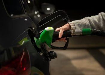 Thailand memangkas pajak cukai gasohol E20 dan biodiesel B20 selama tiga bulan untuk membantu petani, operator transportasi, dan konsumen.