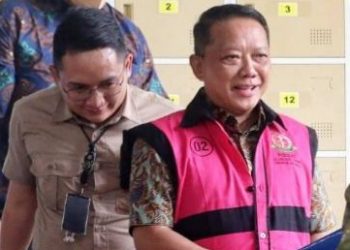 Eks Jampidsus Febrie Adriansyah Jalani Sidang Perdana Hari Ini