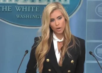 Jubir Baru Trump Disorot, Lisensi Pengacaranya Dipertanyakan