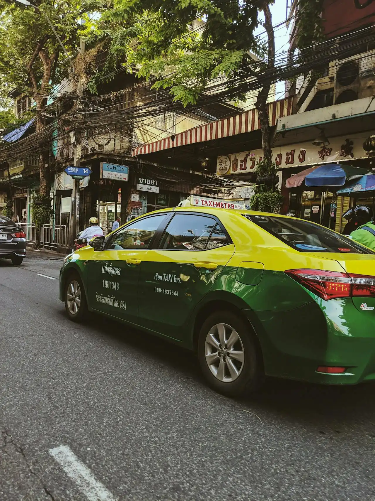 Beyond the Postcards: Your First-Timer's Guide to a Safe & Seriously Smooth Thai Adventure
