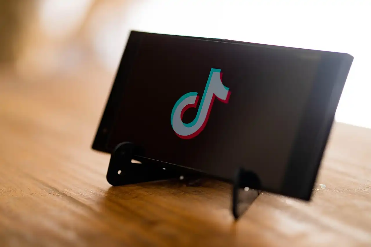 Aura Farming: The TikTok Phenomenon of Planting Good Energy and Virtual Gardens