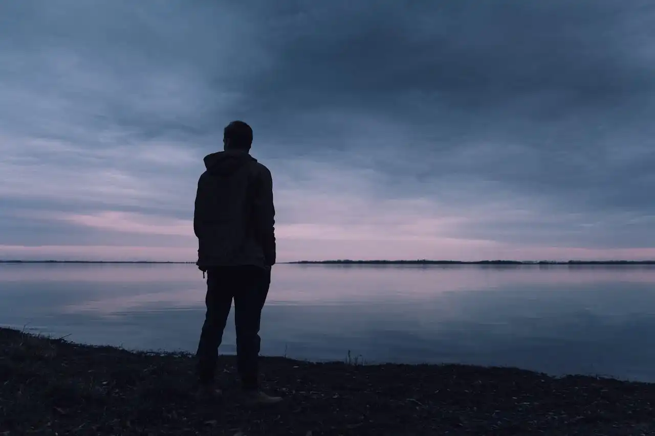 The Difference Between Loneliness and Aloneness: Understanding an Often Misunderstood Emotional State