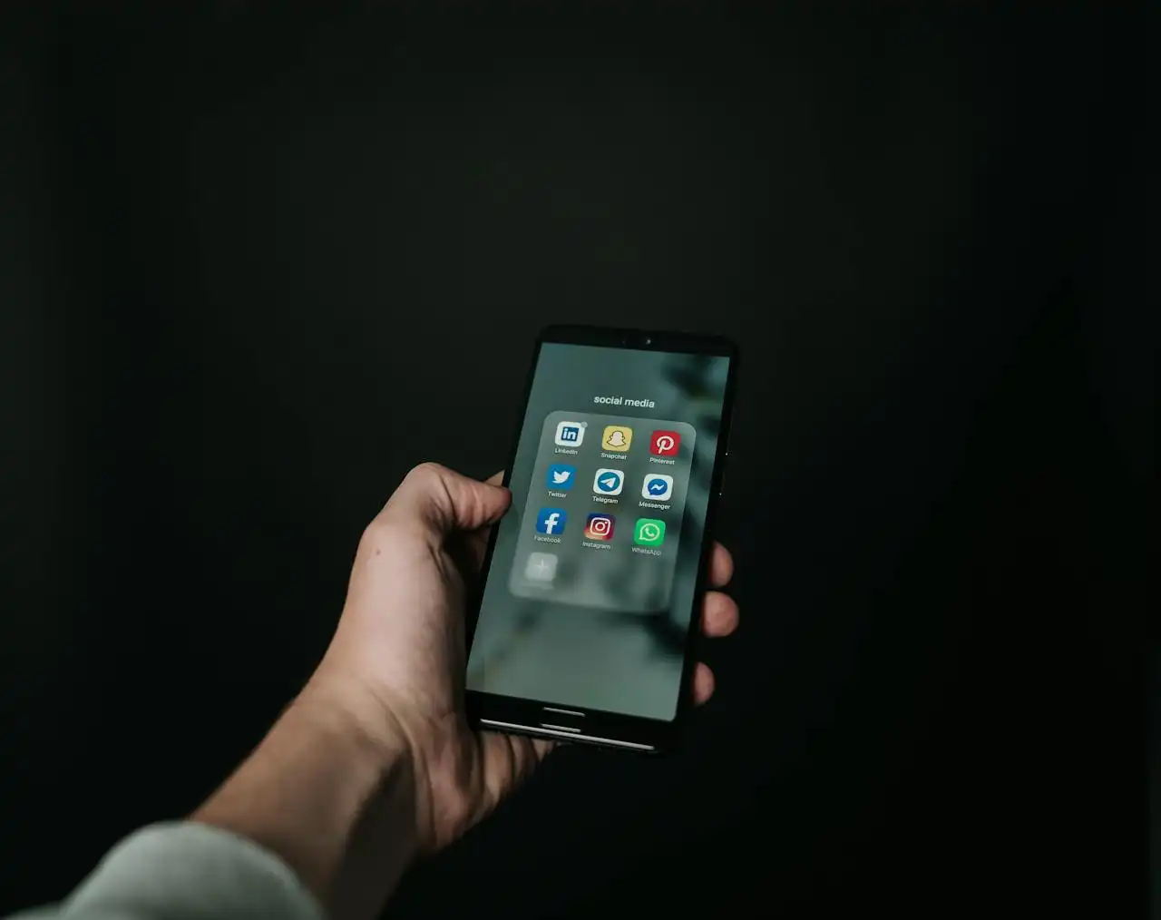 The Digital Tightrope: How Social Media Puts a "Double Burden" on Today's Teens
