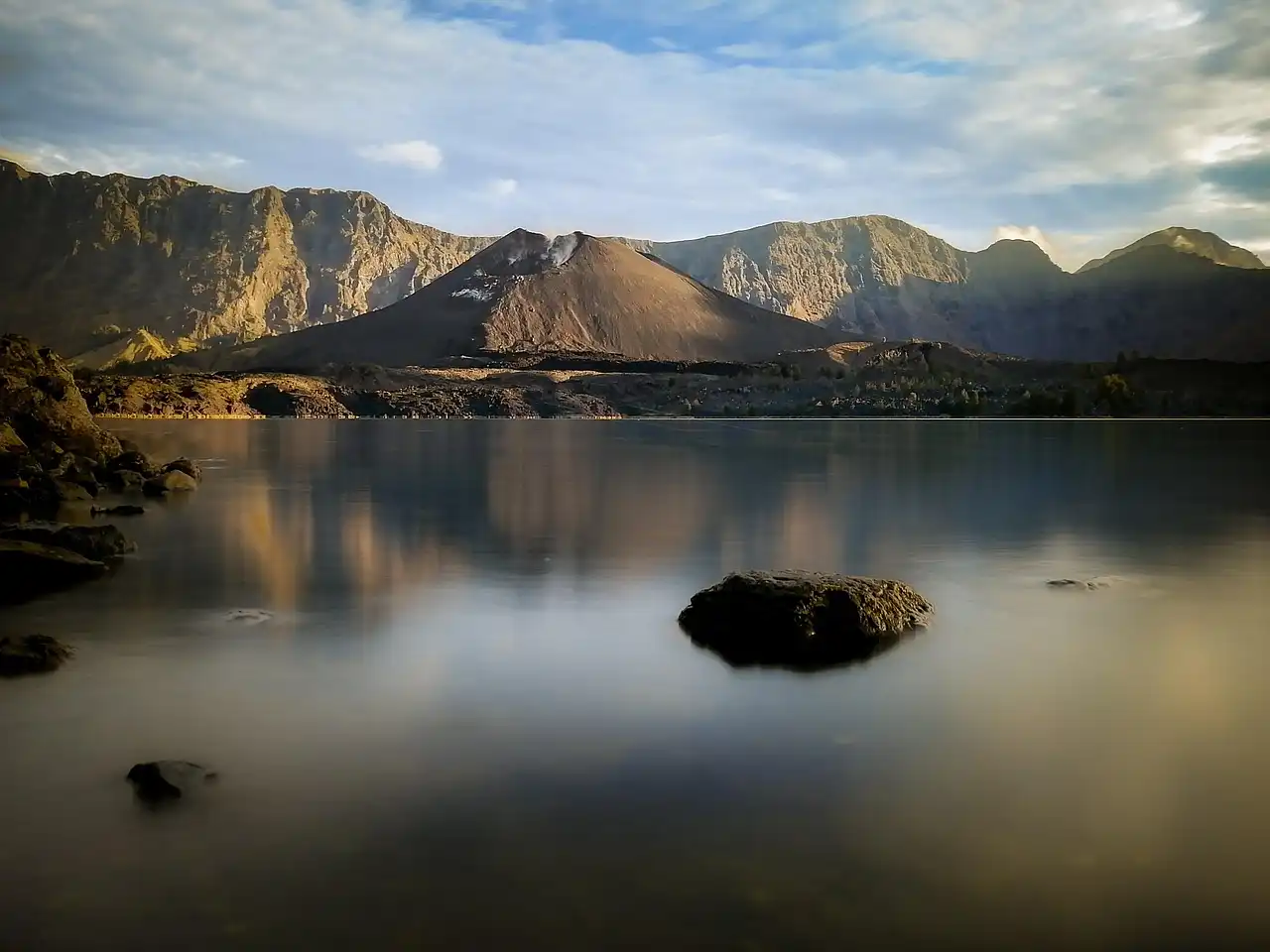 The Enchantment of Segara Anak: Discovering a Hidden Paradise in the Heart of Mount Rinjani