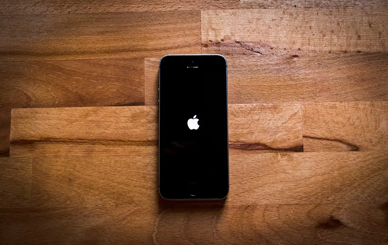 Apple Finally Transfers iPhone 17 Production to India, Weaning Off China