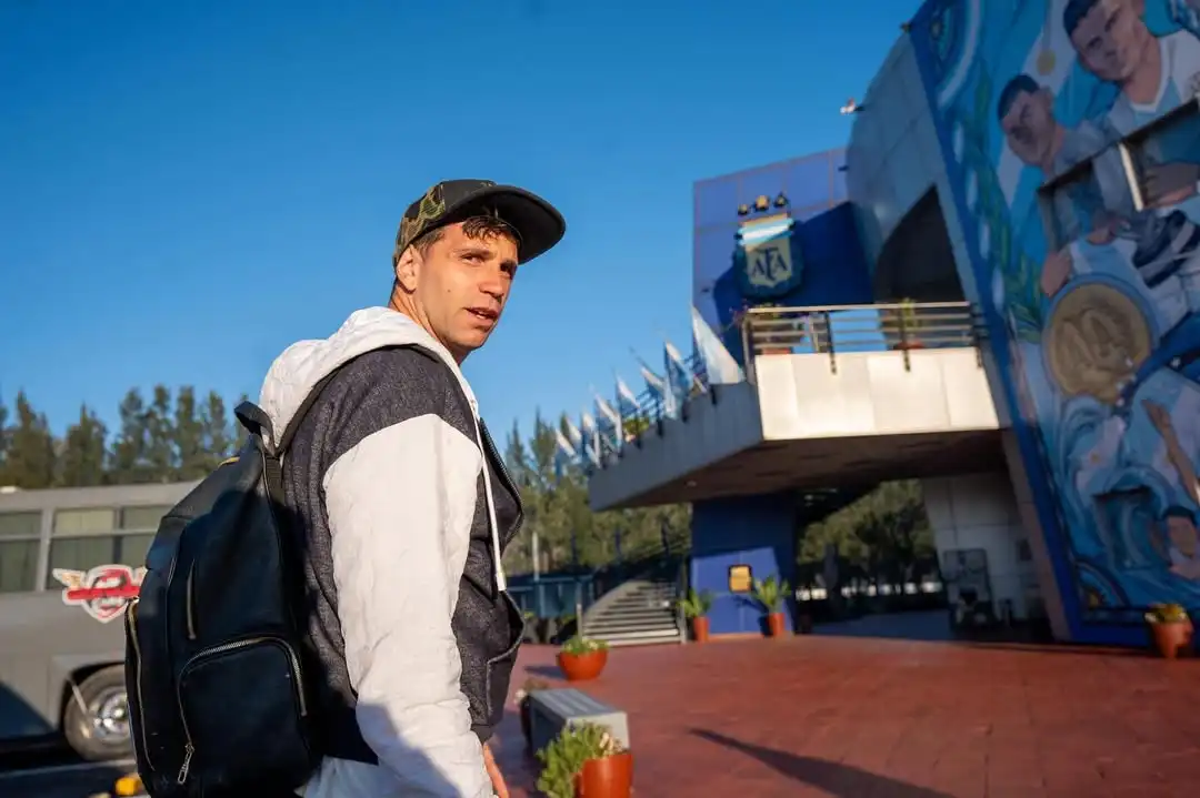 Emiliano Martínez: From Reserve Goalkeeper to World Champion Goalkeeper