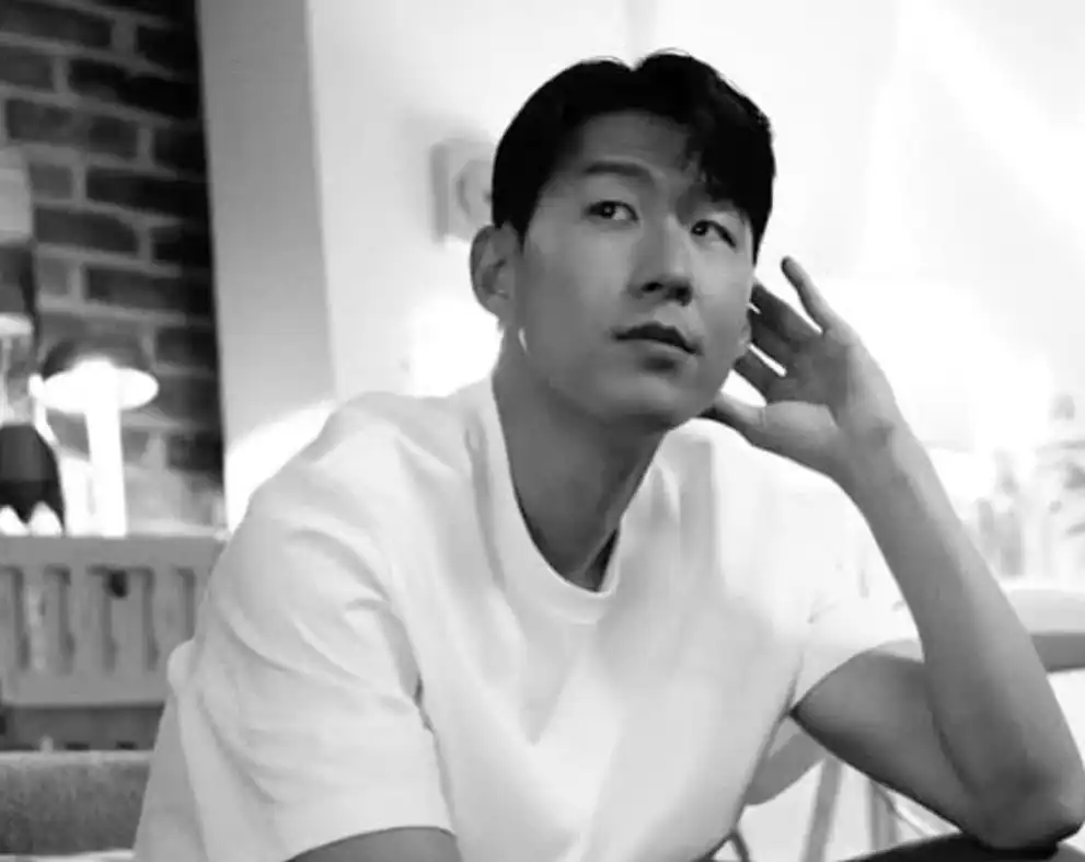 Son's Other Side: Beyond the Roar of the Crowd, A Glimpse into the Man