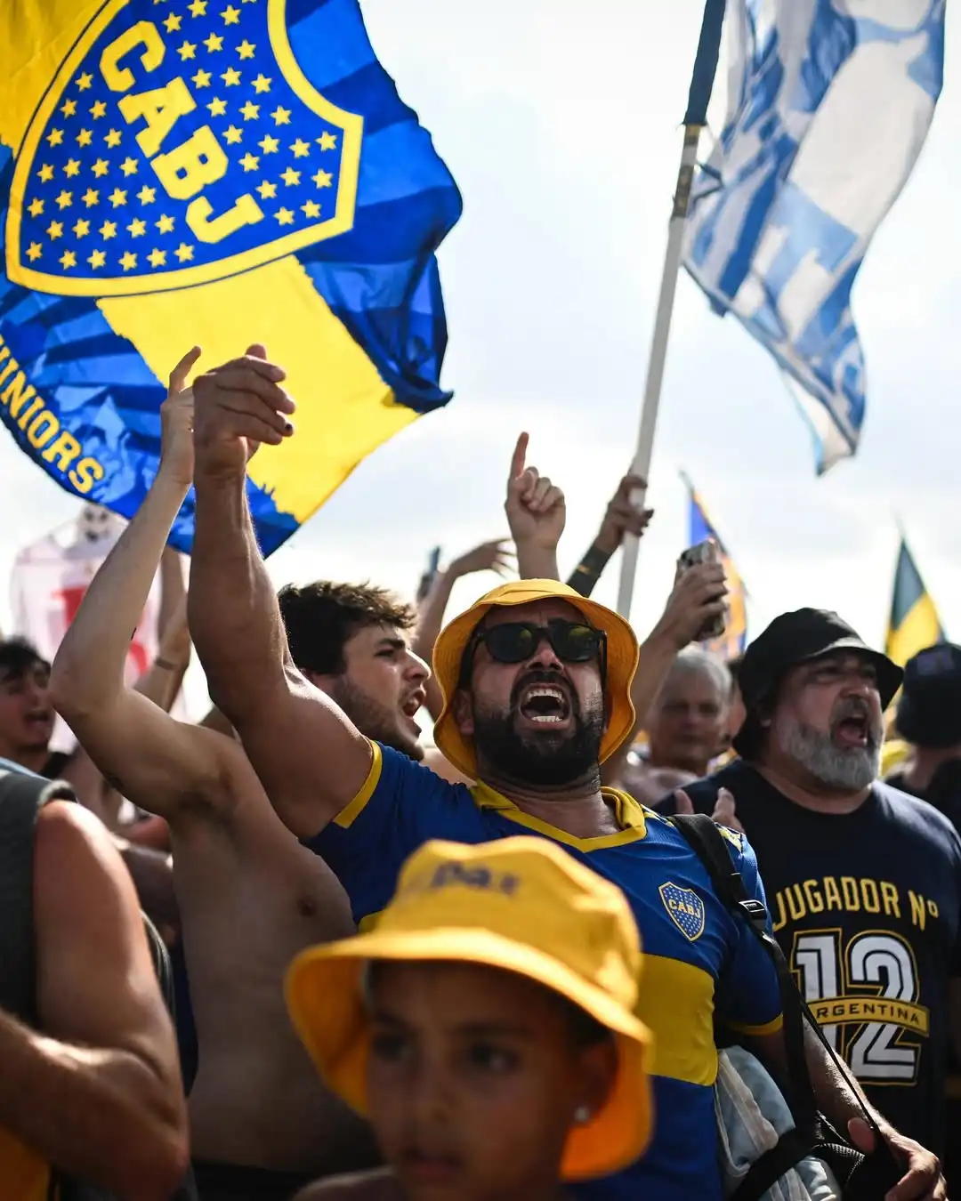 The Roar of La Bombonera: Decoding the Fanatical World of Boca Juniors' Xeneizes