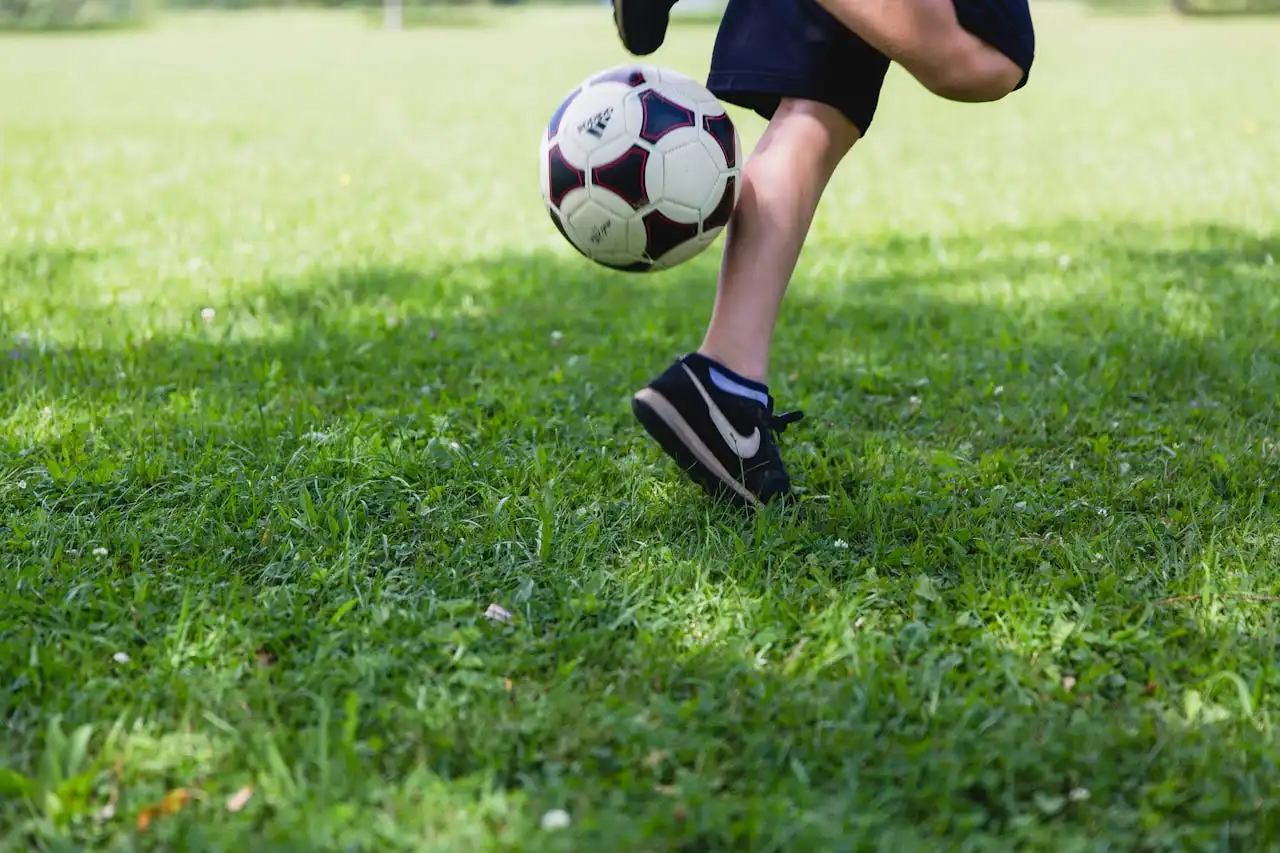 The Heavy Crown: Why the 'Football Wonderkid' Title Is Often a Crushing Burden