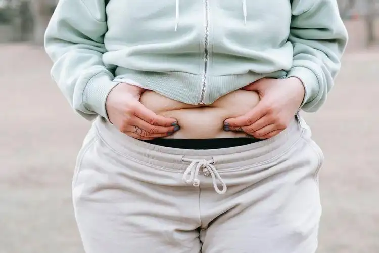 Bye-Bye Perut Buncit! Tips Praktis Buat Kamu yang Malas Gerak