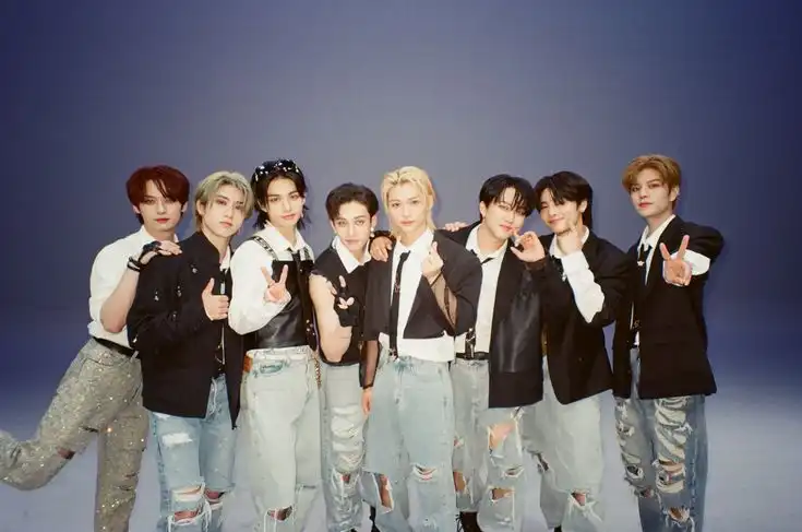 Taylor Swift Cs Tergeser? K-Pop Mendominasi 10 Besar Album Terlaris AS