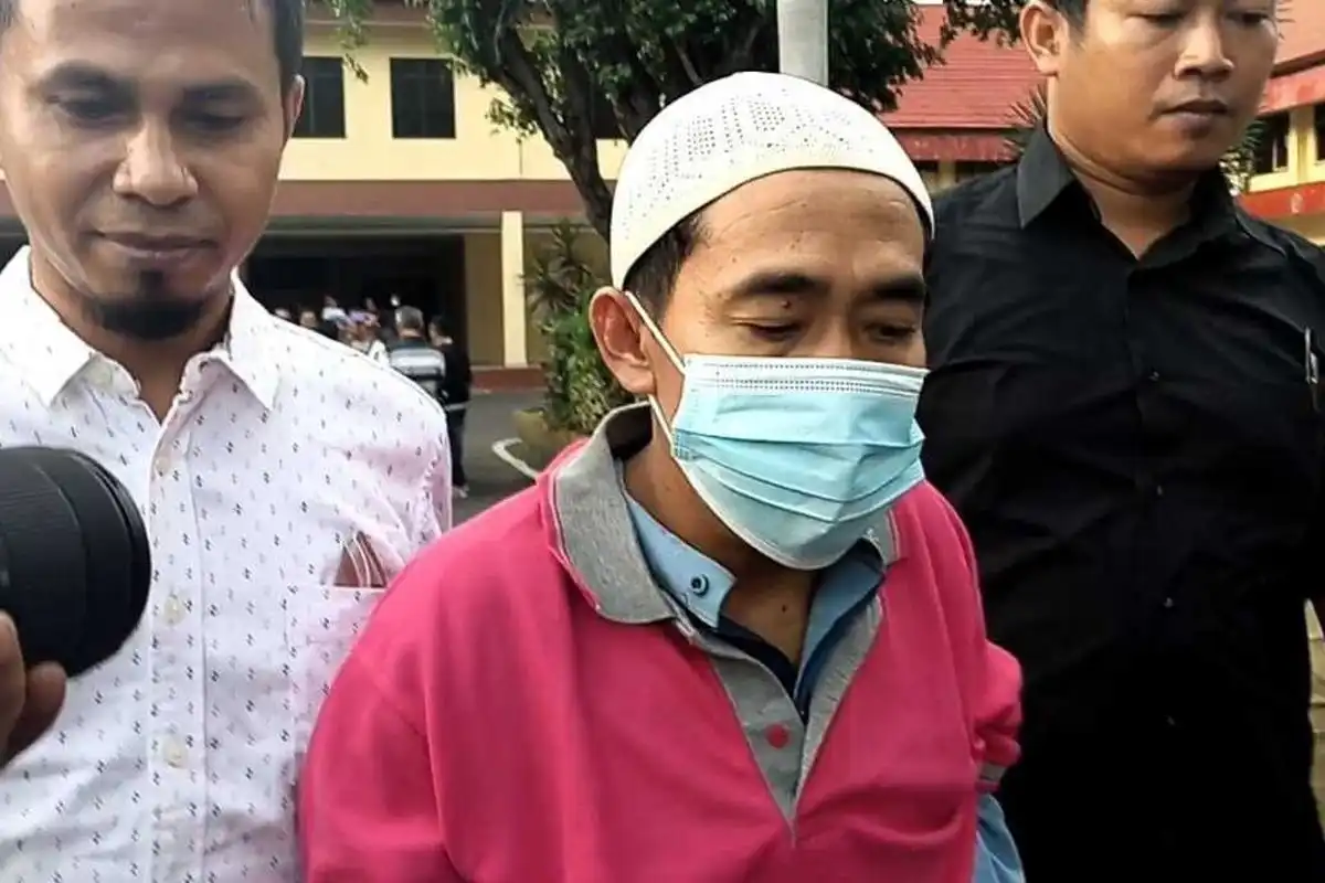 Parah Modus Gila. 41 Santriwati di Cabuli Pemimpin Ponpes Lombok