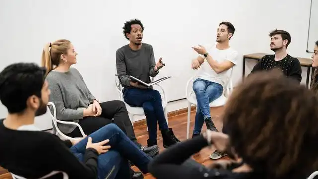 Cara Melatih Empati dan Menghindari Drama Lewat Seni Mendengarkan