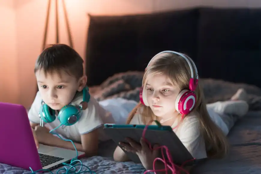 Layar Biru Sehat: Tips Batasi Screen Time Anak Tanpa Perlu Drama