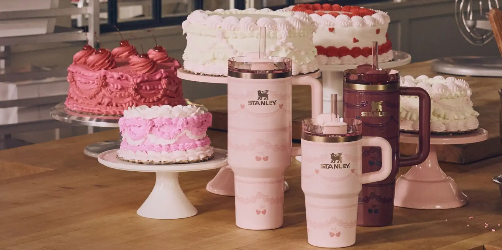 Pesona Tumbler Stanley Edisi Valentine Velvet Cake 2026
