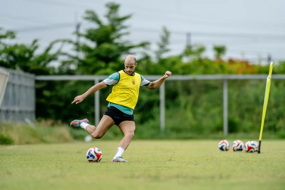 Rekor Fantastis Lima Kali Clean Sheet Persebaya Berkat Tembok Risto Mitrevski