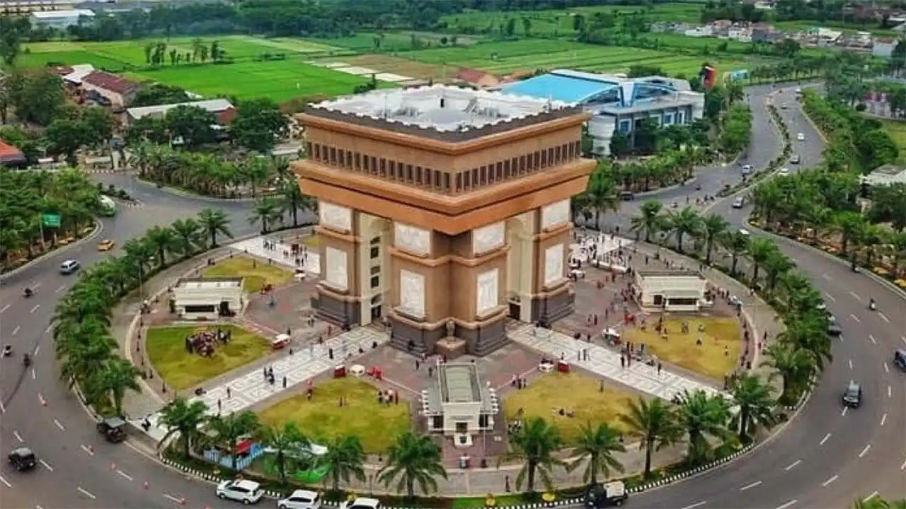 Bukan Cuma Makanan! Intip Pesona Tersembunyi Kediri