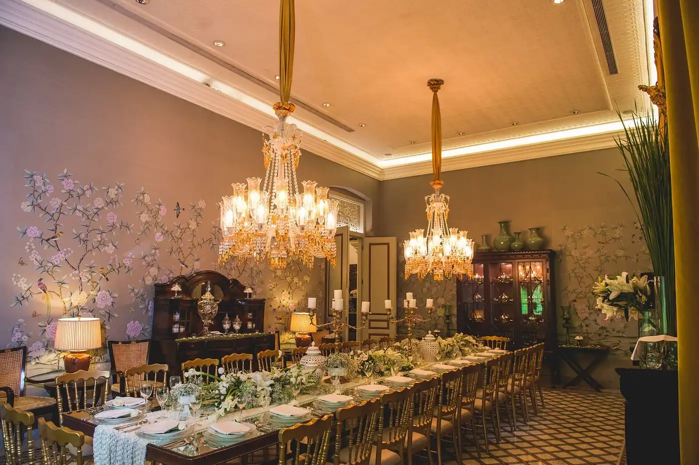 Rekomendasi Restoran Fine Dining di Surabaya untuk Pengalaman Kuliner Berkelas