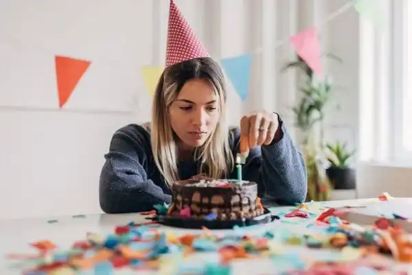 Birthday Blues: Mengapa Sebagian Orang Justru Merasa Sedih Saat Ulang Tahun?