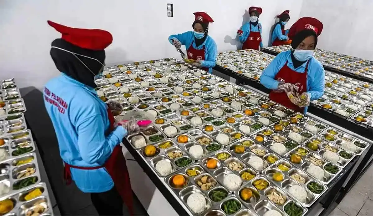 Nasib Makan Bergizi Gratis: Jadi Solusi atau Beban Baru?