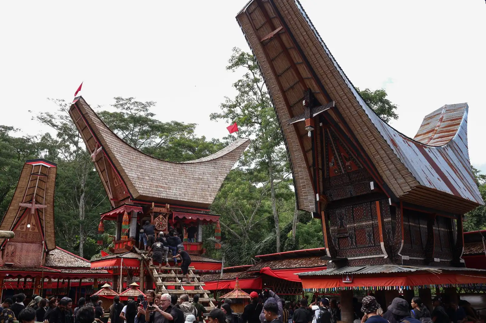 Ma'pasonglo, Mengantar Jiwa Menuju Keabadian di Tana Toraja